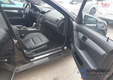 2011 Mercedes-Benz C 300 Luxury/Sport from USA, damaged, VIN WDDGF5EBXBA436958